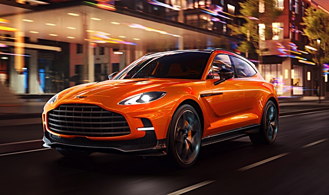 O sofisticado e luxuoso SUV inglês Aston Martin DBX707 - divulgação
