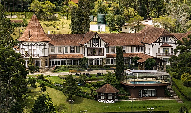 Vista aérea frontal do hotel Vila Inglesa, em Campos do Jordão - divulgação