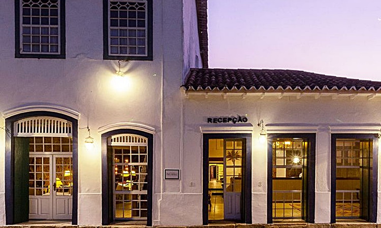 Detalhe da fachada da Pousada Porto Imperial em Paraty, RJ.