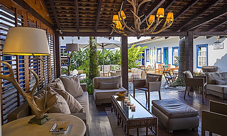 Detalhe da área social da Pousada Porto Imperial em Paraty, RJ