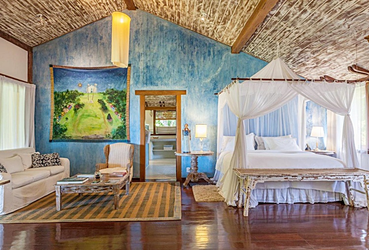 Vista da suite de um dos bangalôs da Pousada Estrela D'Água, em Trancoso, Bahia